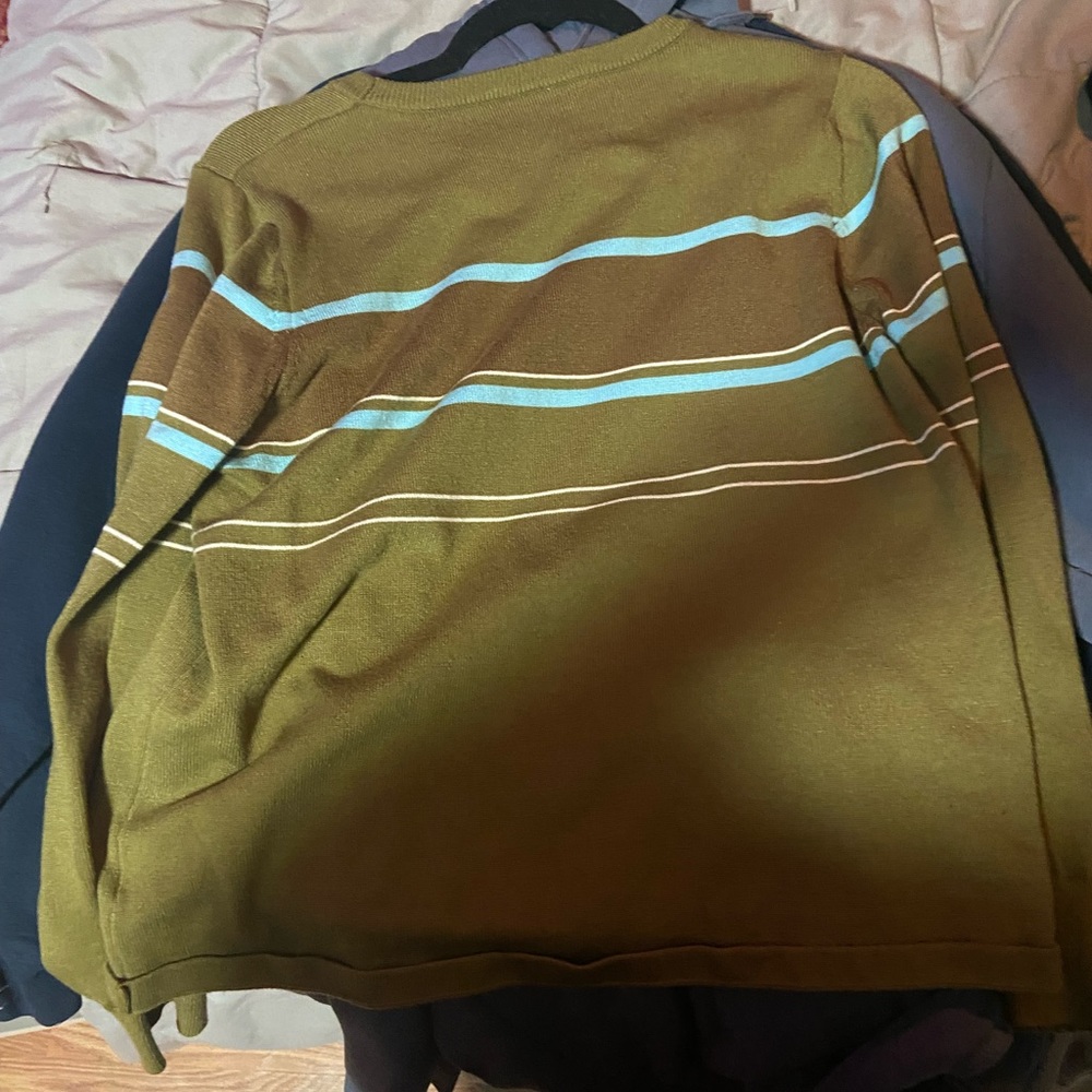 Women’s sweater
